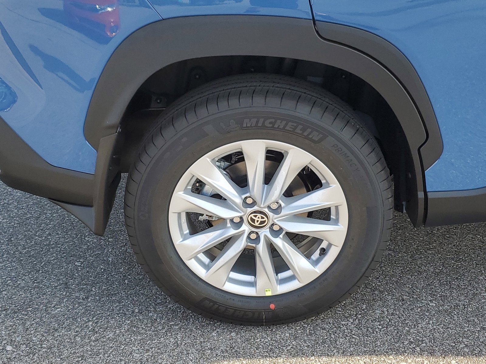 New 2026 Toyota Corolla Cross LE FWD image 5