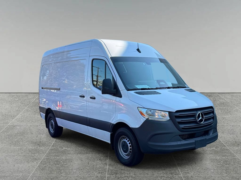 Used 2025 Mercedes-Benz Sprinter 2500 image 9