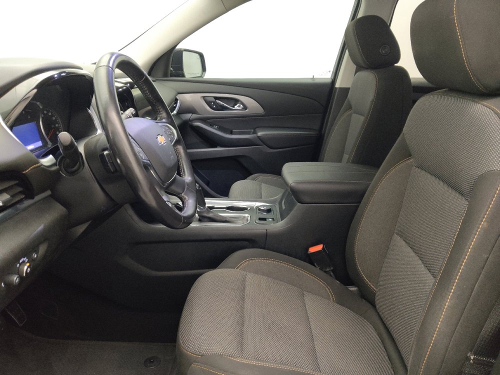 Used 2020 Chevrolet Traverse LT FWD image 17