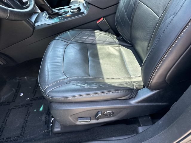 Used 2017 Ford Explorer Platinum AWD/4WD image 14