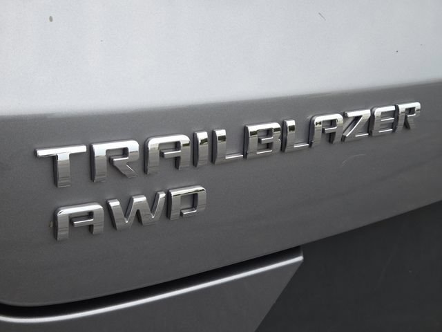 Used 2023 Chevrolet TrailBlazer LT w/ Convenience Package AWD/4WD image 4