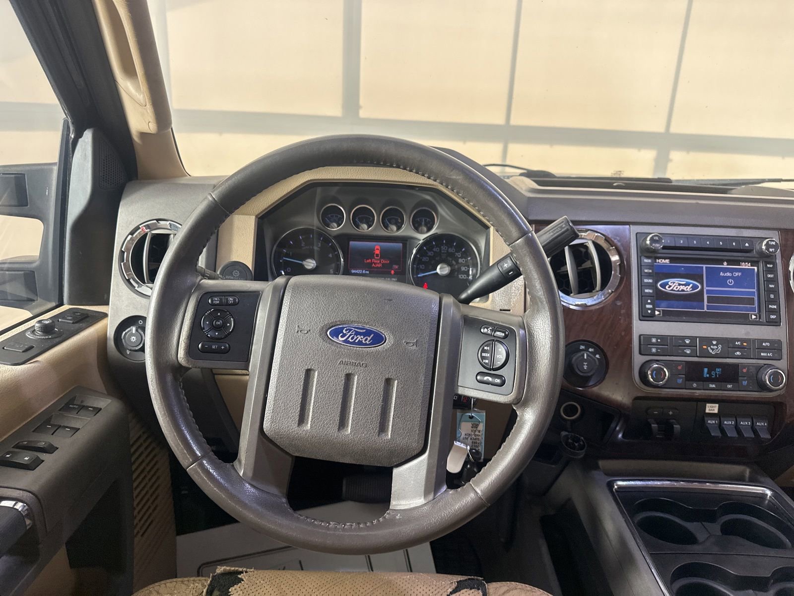 Used 2012 Ford F250 Lariat w/ Lariat Interior Pkg AWD/4WD image 11