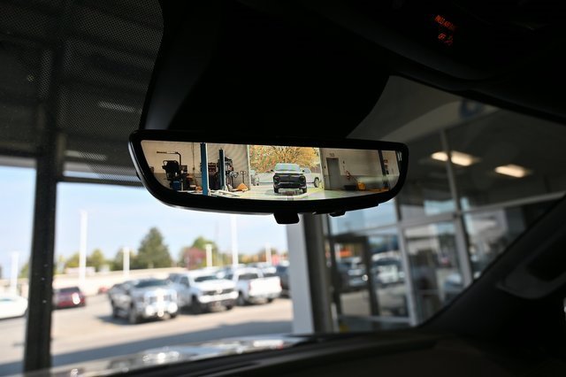 New 2026 GMC Yukon XL Elevation w/ Elevation Premium Package image 18