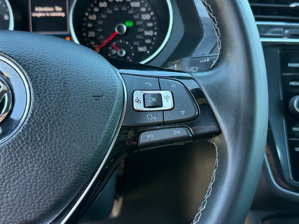 Used 2018 Volkswagen Tiguan SEL FWD image 19