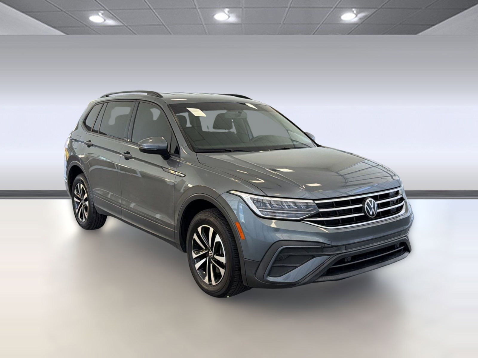Used 2022 Volkswagen Tiguan S image 7
