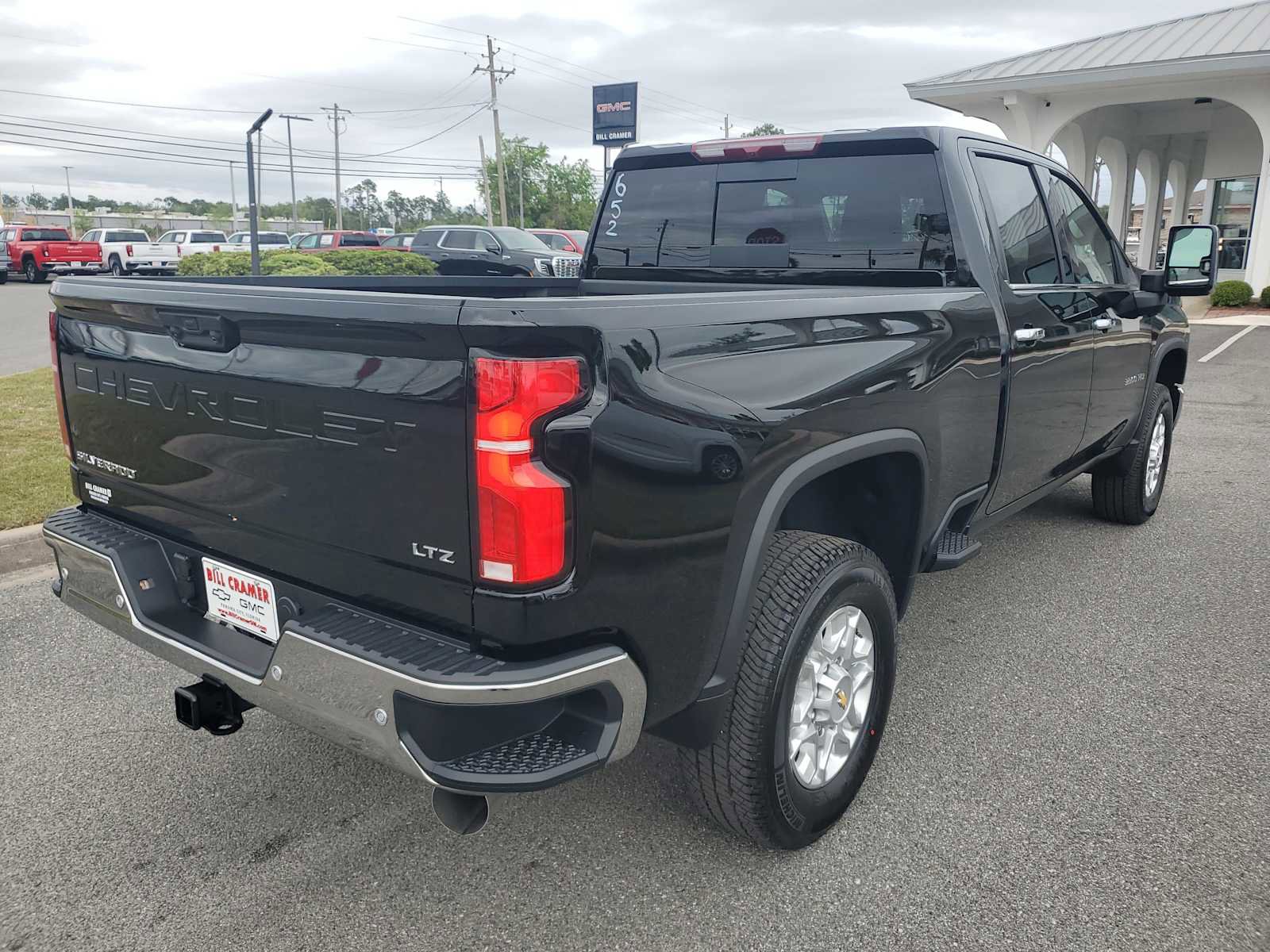 New 2026 Chevrolet Silverado 3500 LTZ w/ LTZ Plus Package AWD/4WD image 7
