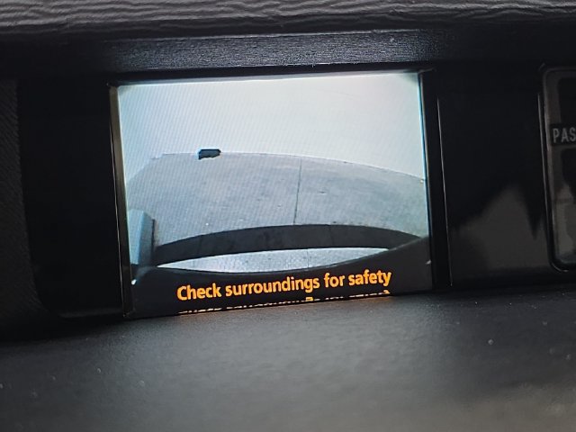 Used 2014 Toyota Sienna LE FWD image 22