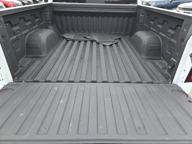 Used 2025 GMC Sierra 1500 Elevation w/ Preferred Package image 4