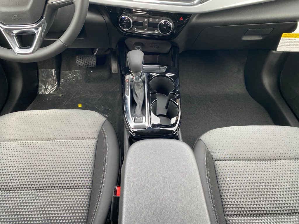 New 2026 Chevrolet Trax LT w/ Driver Confidence Package image 15