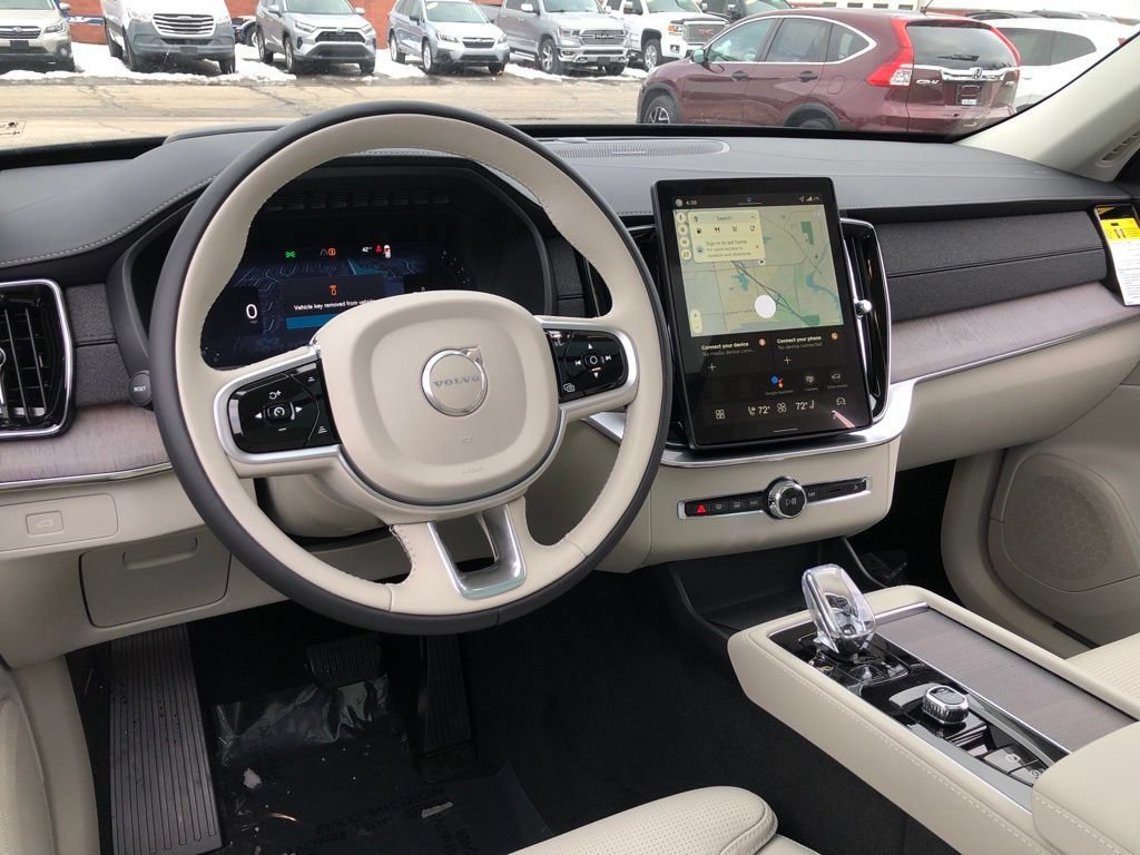 New 2026 Volvo XC90 B6 Ultra w/ Protection Package AWD/4WD image 9