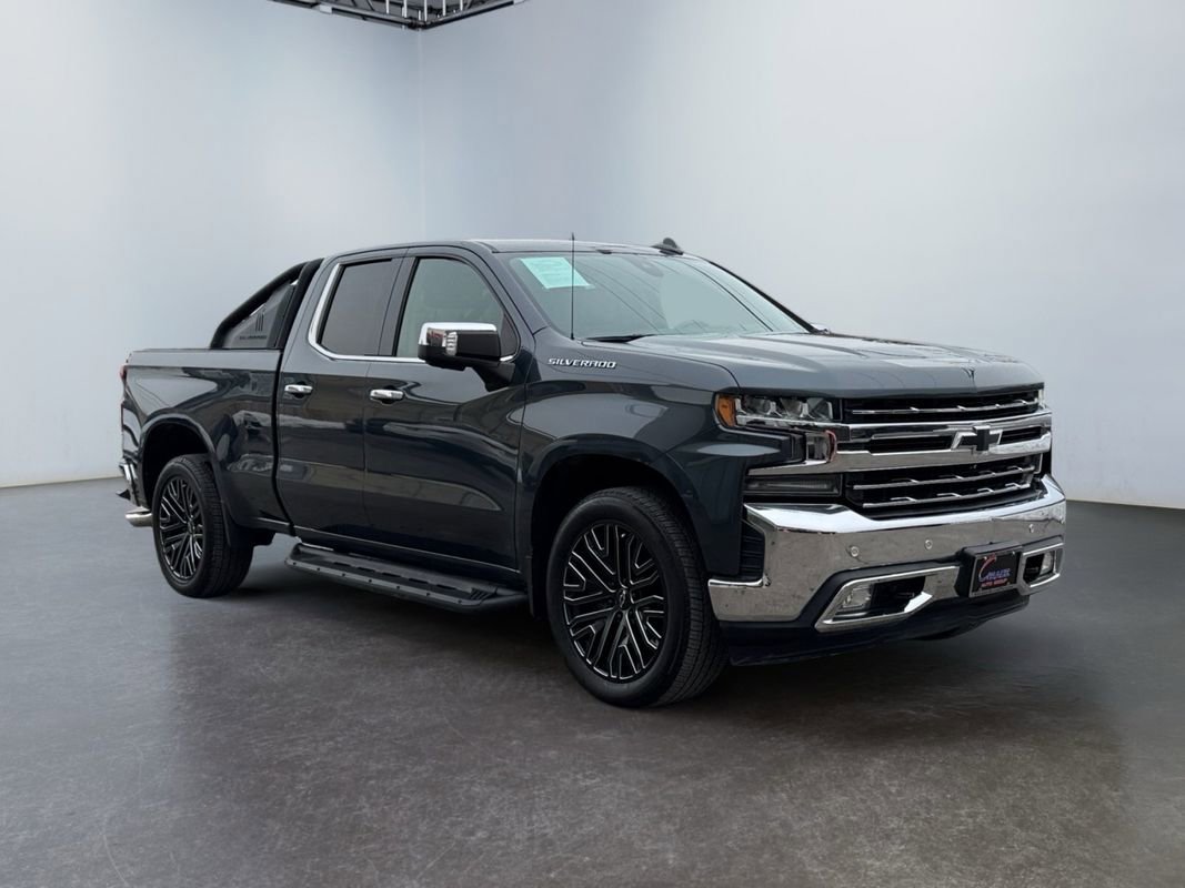 Used 2019 Chevrolet Silverado 1500 LTZ image 3