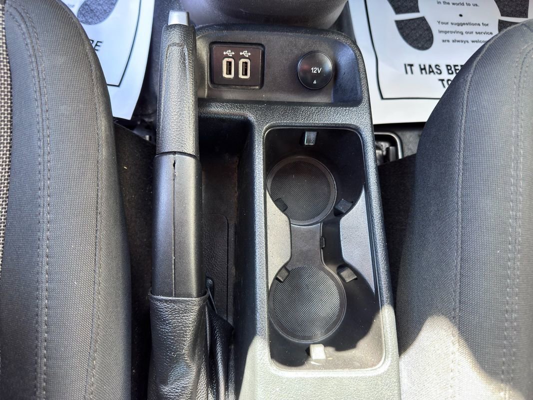 Used 2020 Ford Transit Connect XLT FWD image 25