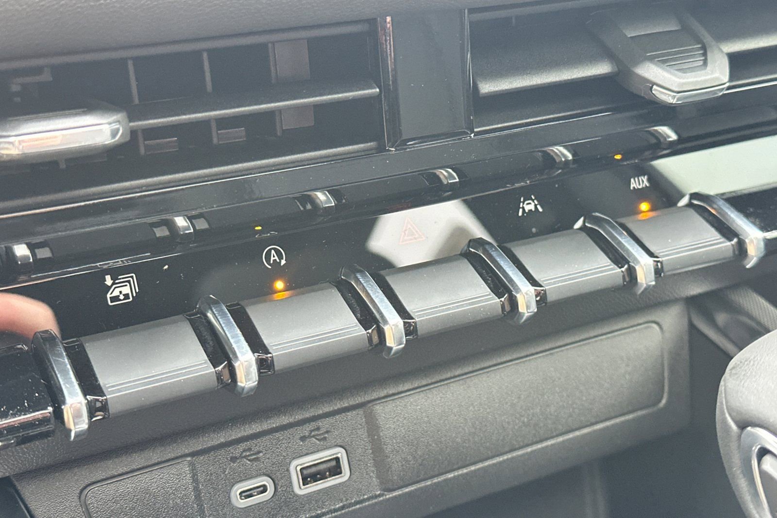 New 2026 GMC Canyon Elevation w/ Convenience Package image 22