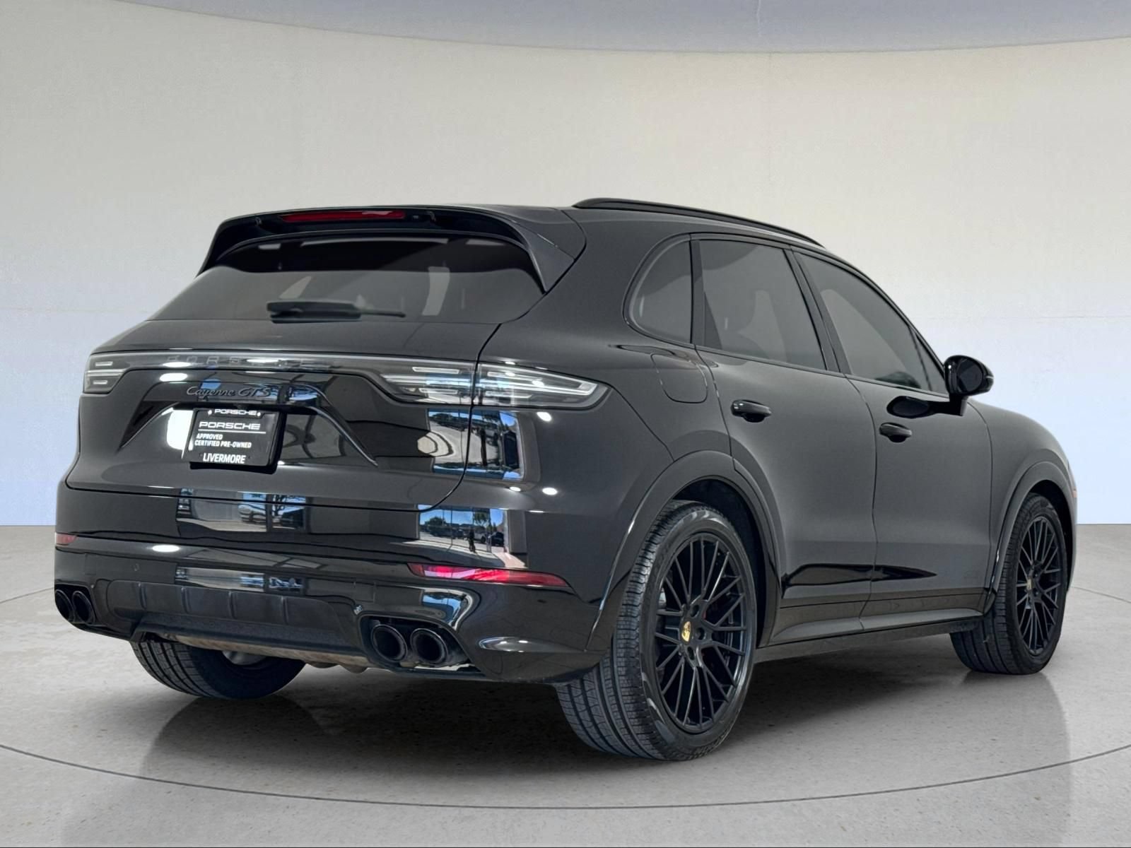Certified 2023 Porsche Cayenne GTS AWD/4WD image 8