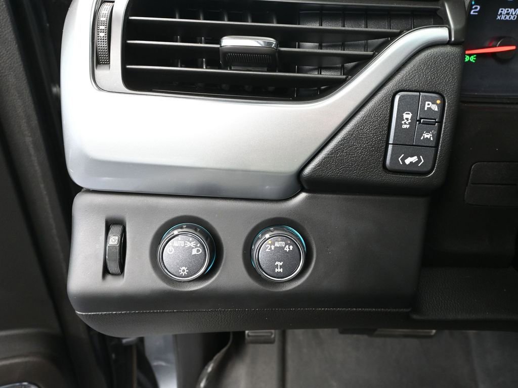 Used 2018 Chevrolet Tahoe LT w/ Skid Plate Package AWD/4WD image 36