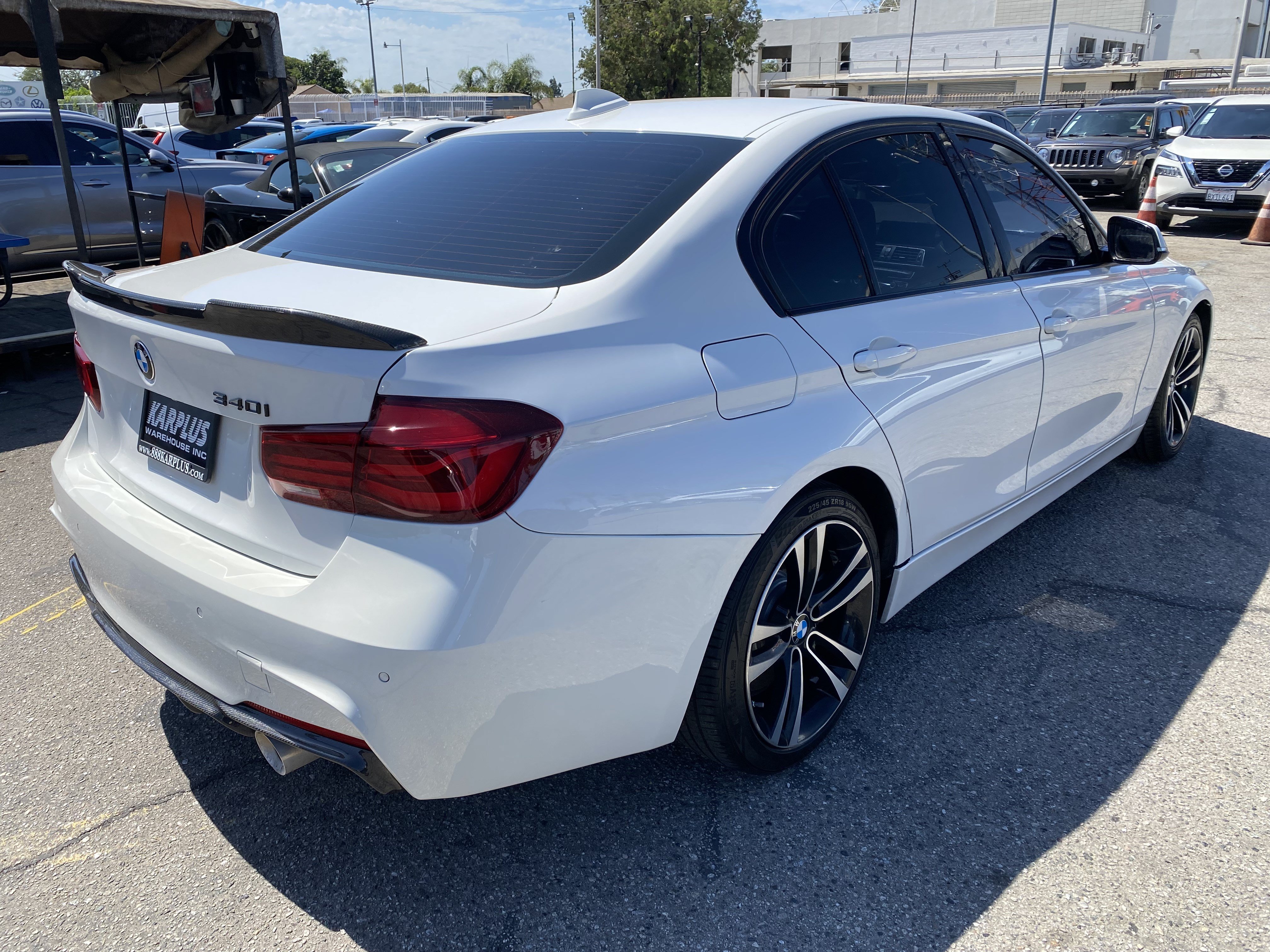 Used 2018 BMW 340i Sedan RWD image 9