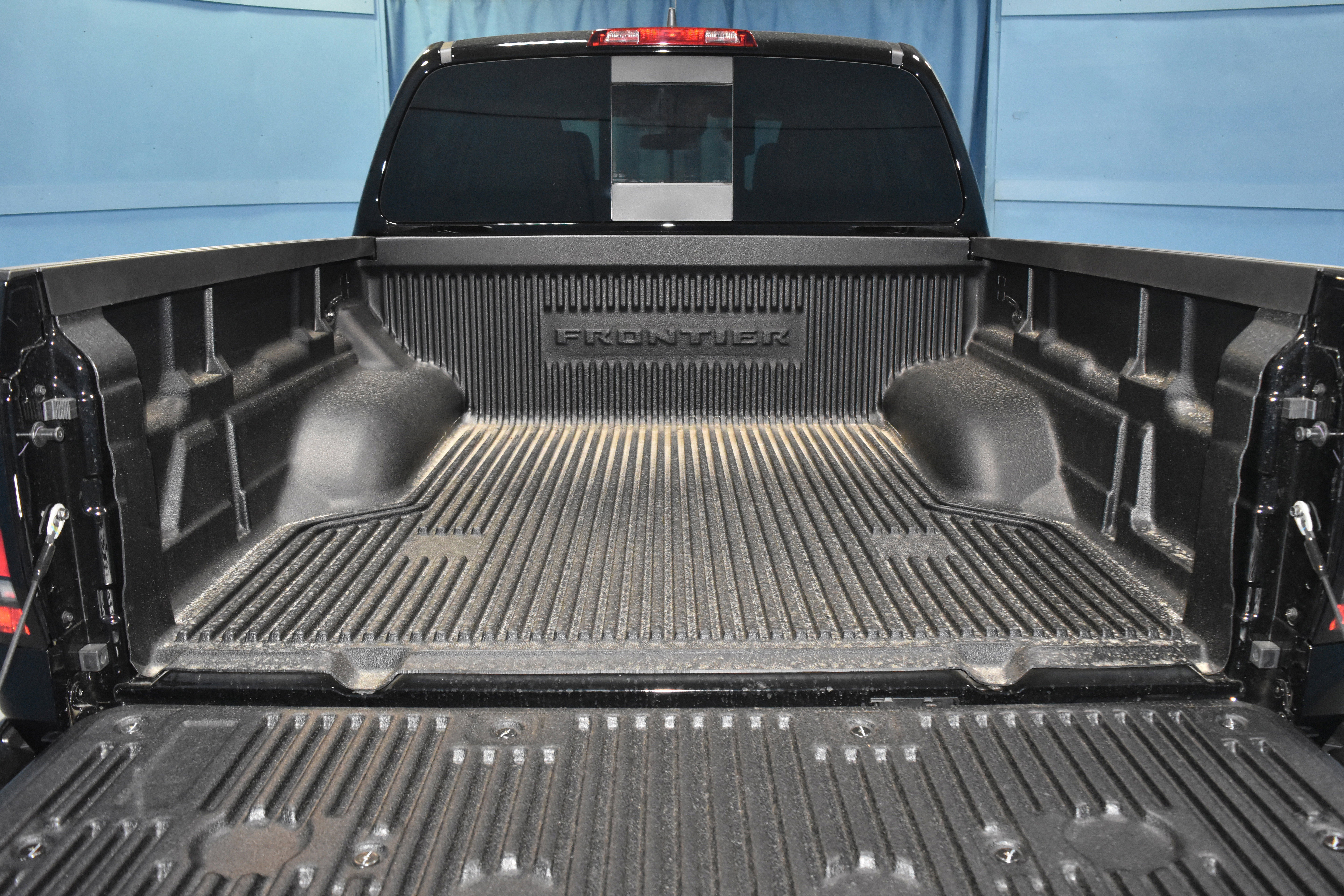 New 2026 Nissan Frontier PRO-4X w/ Tow Package AWD/4WD image 30
