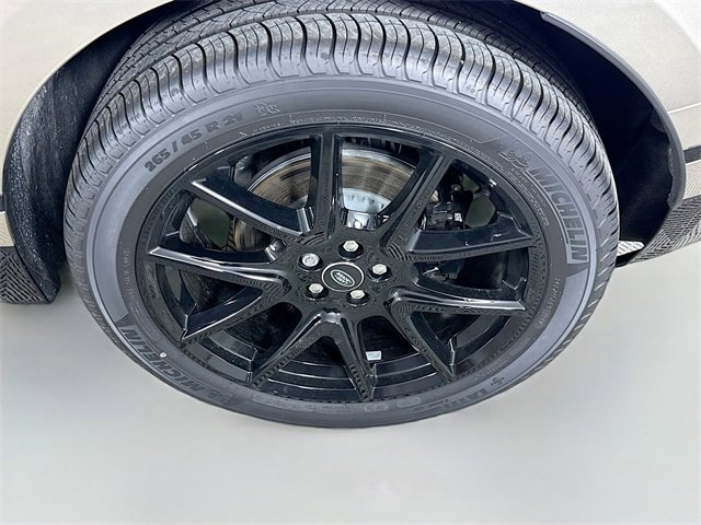 New 2026 Land Rover Range Rover Velar Dynamic SE image 33