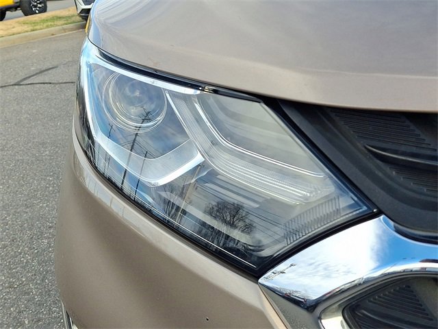 Used 2019 Chevrolet Equinox LT image 9