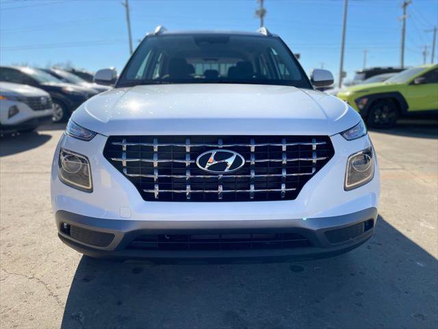 New 2026 Hyundai Venue SEL image 3