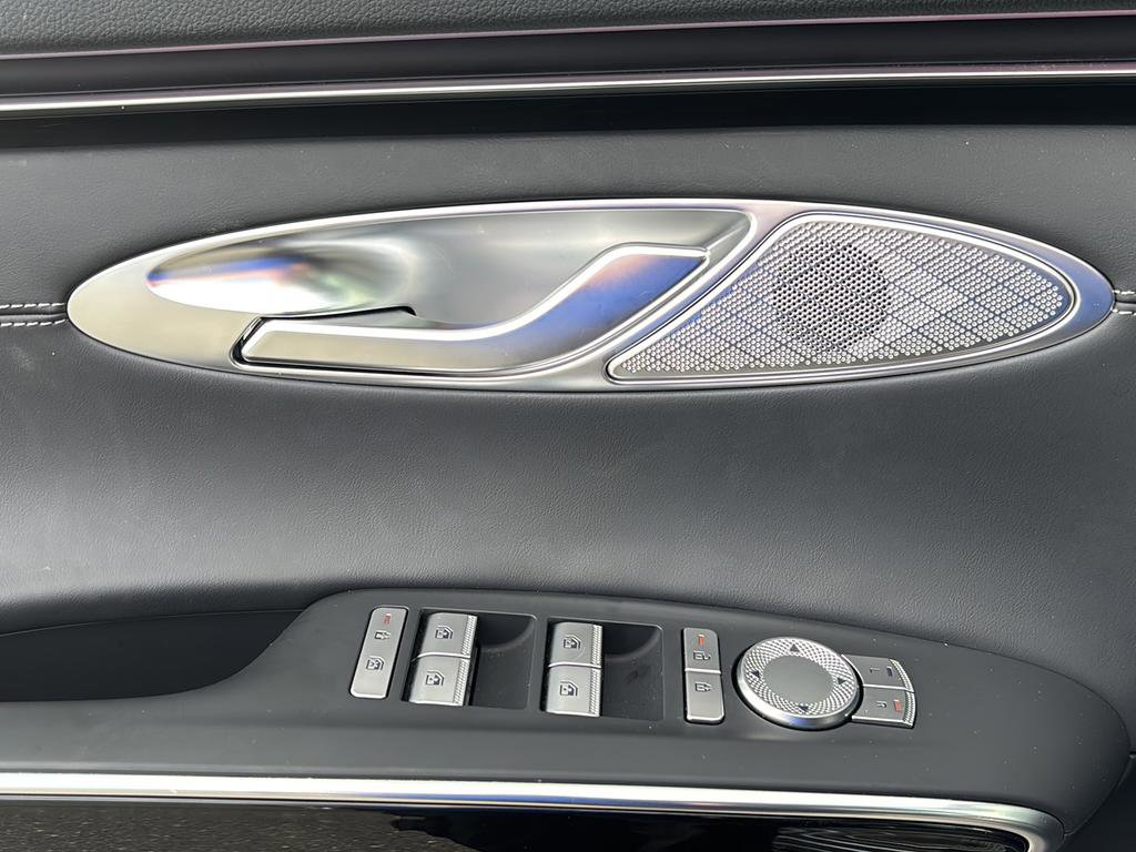 Certified 2026 Genesis GV70 2.5T image 16