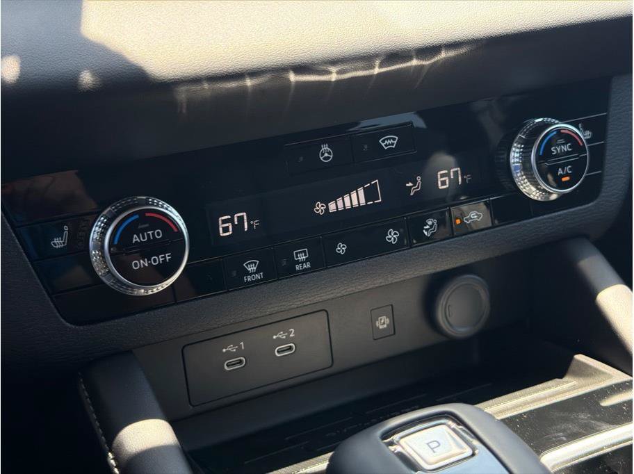 New 2026 Mitsubishi Outlander SE AWD/4WD image 14