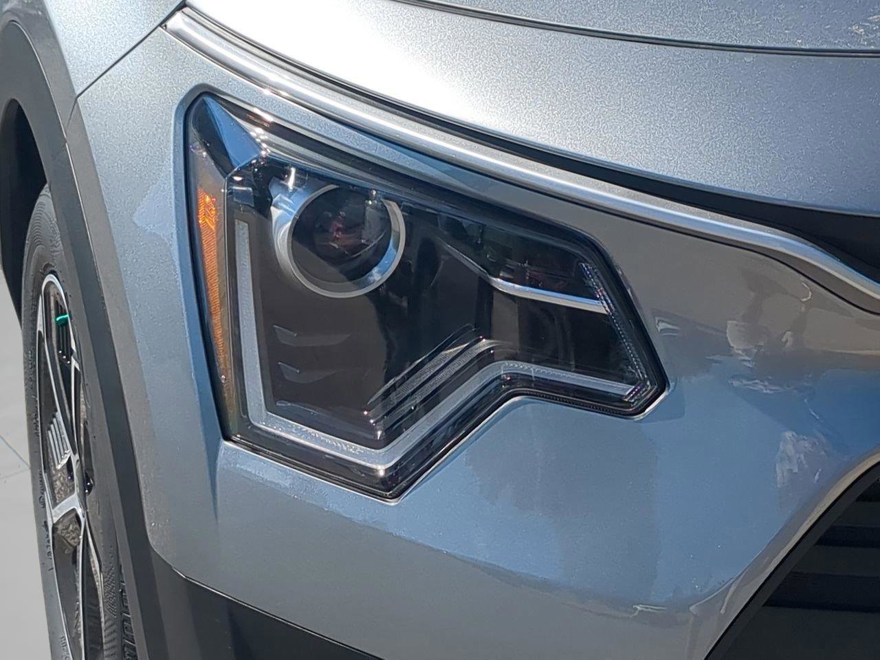 New 2025 Kia Niro EX w/ EX Cold Weather Package image 8