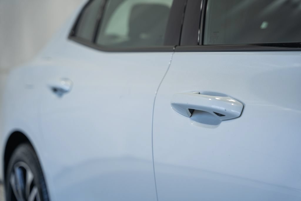Used 2024 Volvo S60 B5 Core FWD image 12
