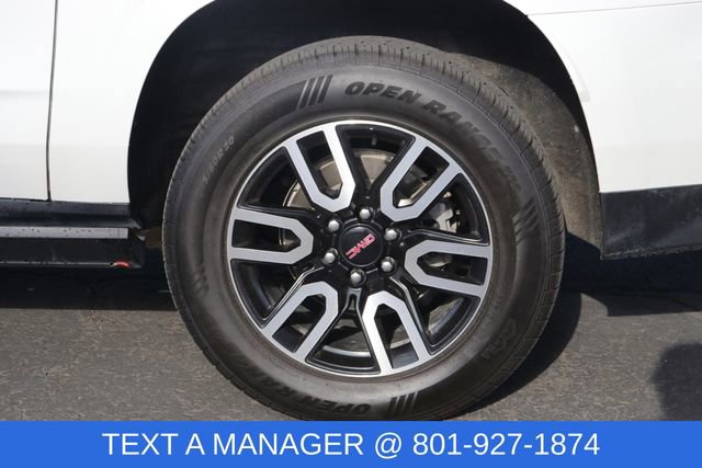 Used 2023 GMC Yukon XL AT4 w/ AT4 Premium Plus Package AWD/4WD image 10