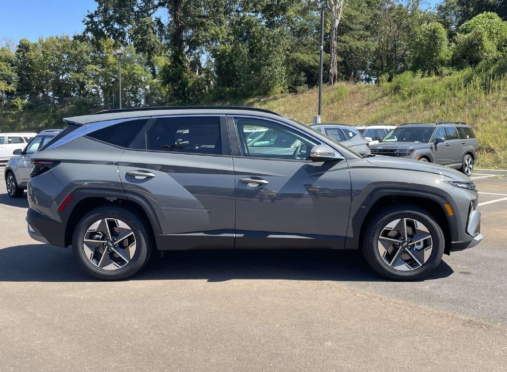 New 2026 Hyundai Tucson SEL FWD image 2