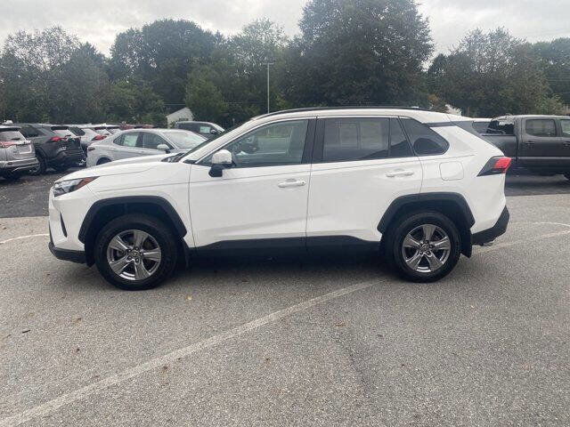 Used 2022 Toyota RAV4 XLE image 6