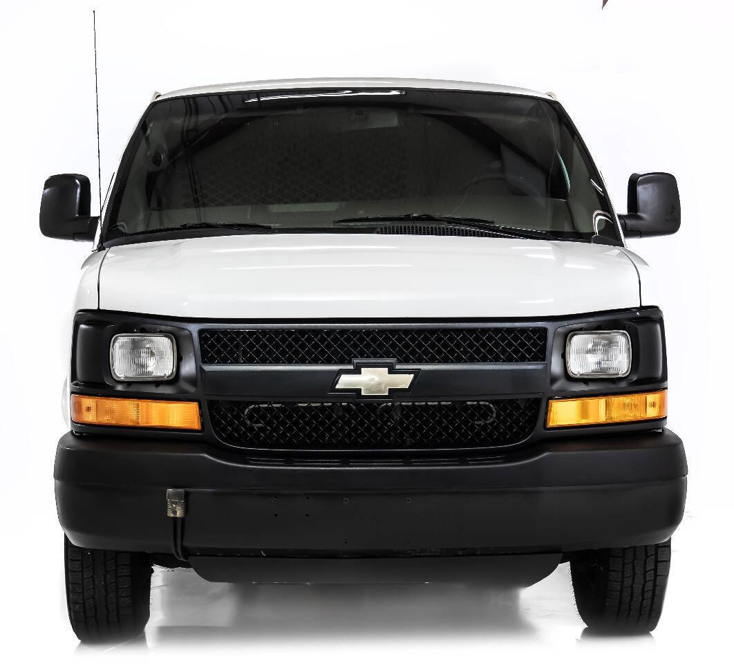 Used 2014 Chevrolet Express 3500 Extended RWD image 7