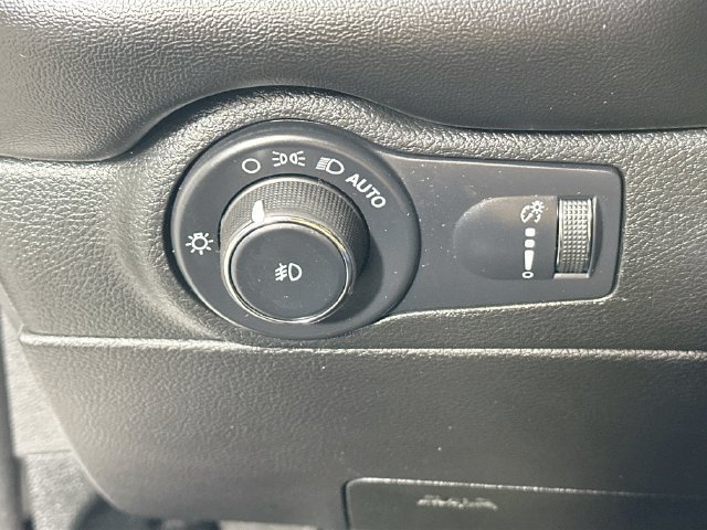 Used 2022 Dodge Durango GT AWD/4WD image 25