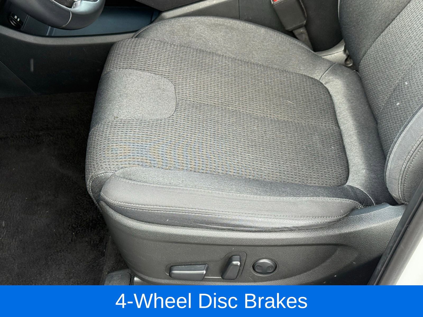 Used 2023 Hyundai Santa Fe SEL image 38