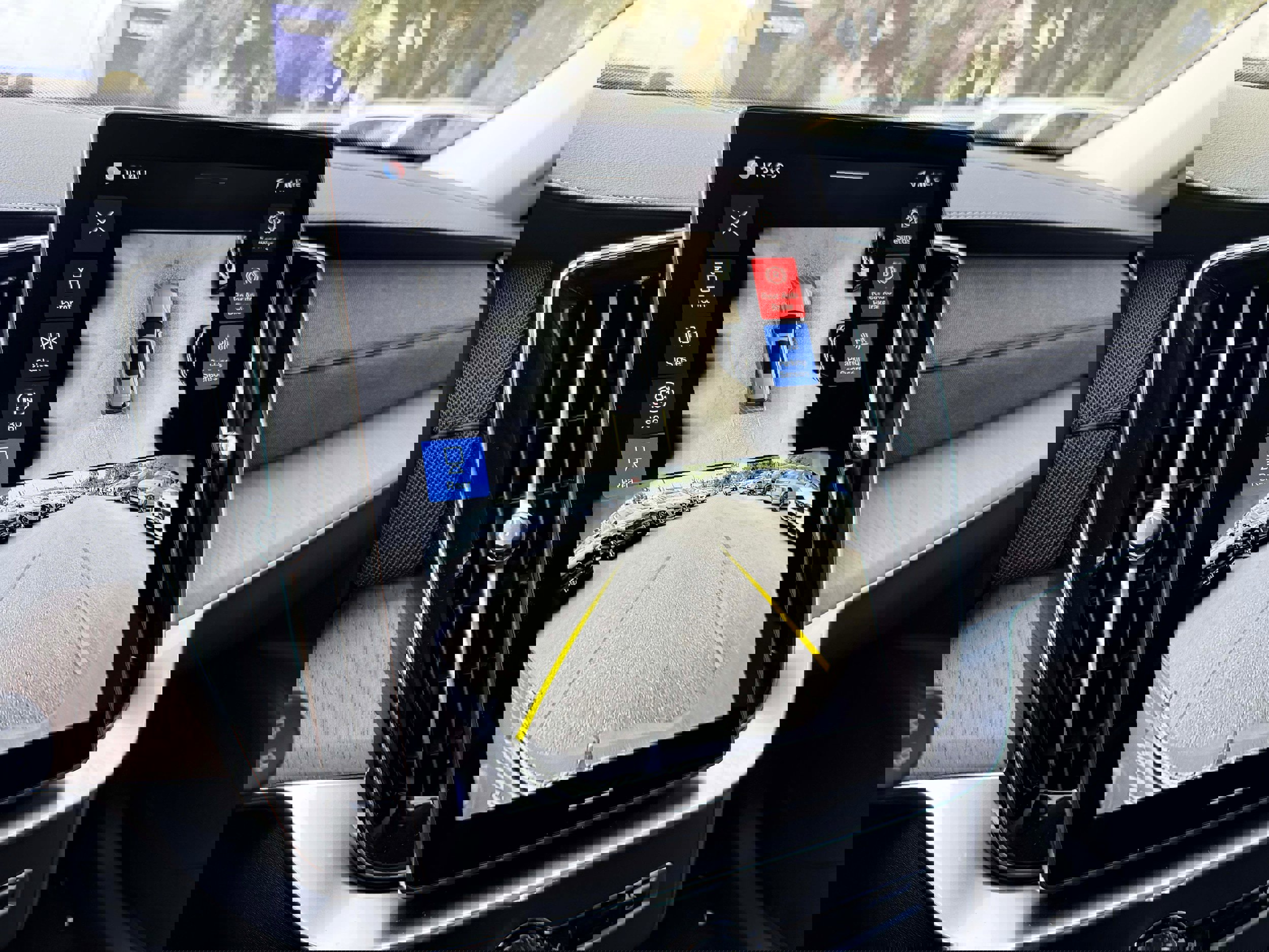 New 2026 Volvo XC90 B6 Ultra w/ Protection Package image 22