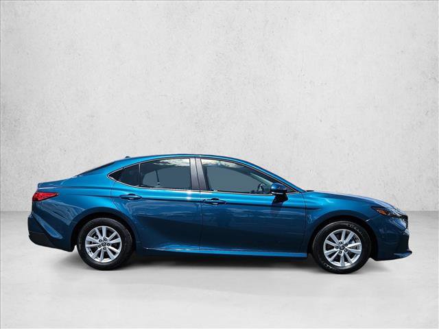 Used 2026 Toyota Camry LE FWD image 4