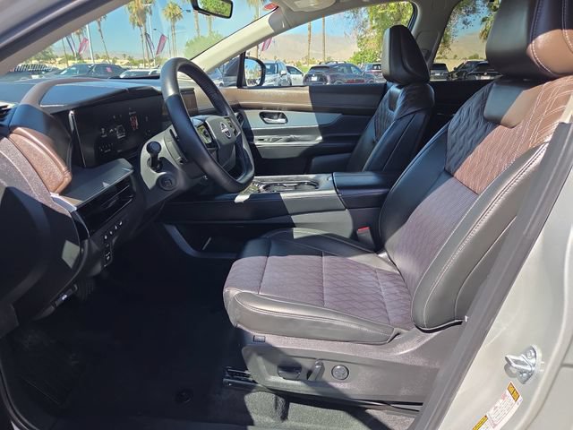 Certified 2025 Nissan Murano Platinum w/ Cargo Package AWD/4WD image 14