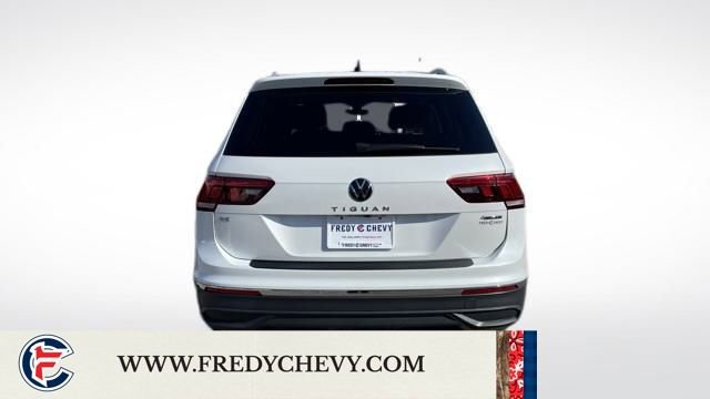 Used 2023 Volkswagen Tiguan SE image 5