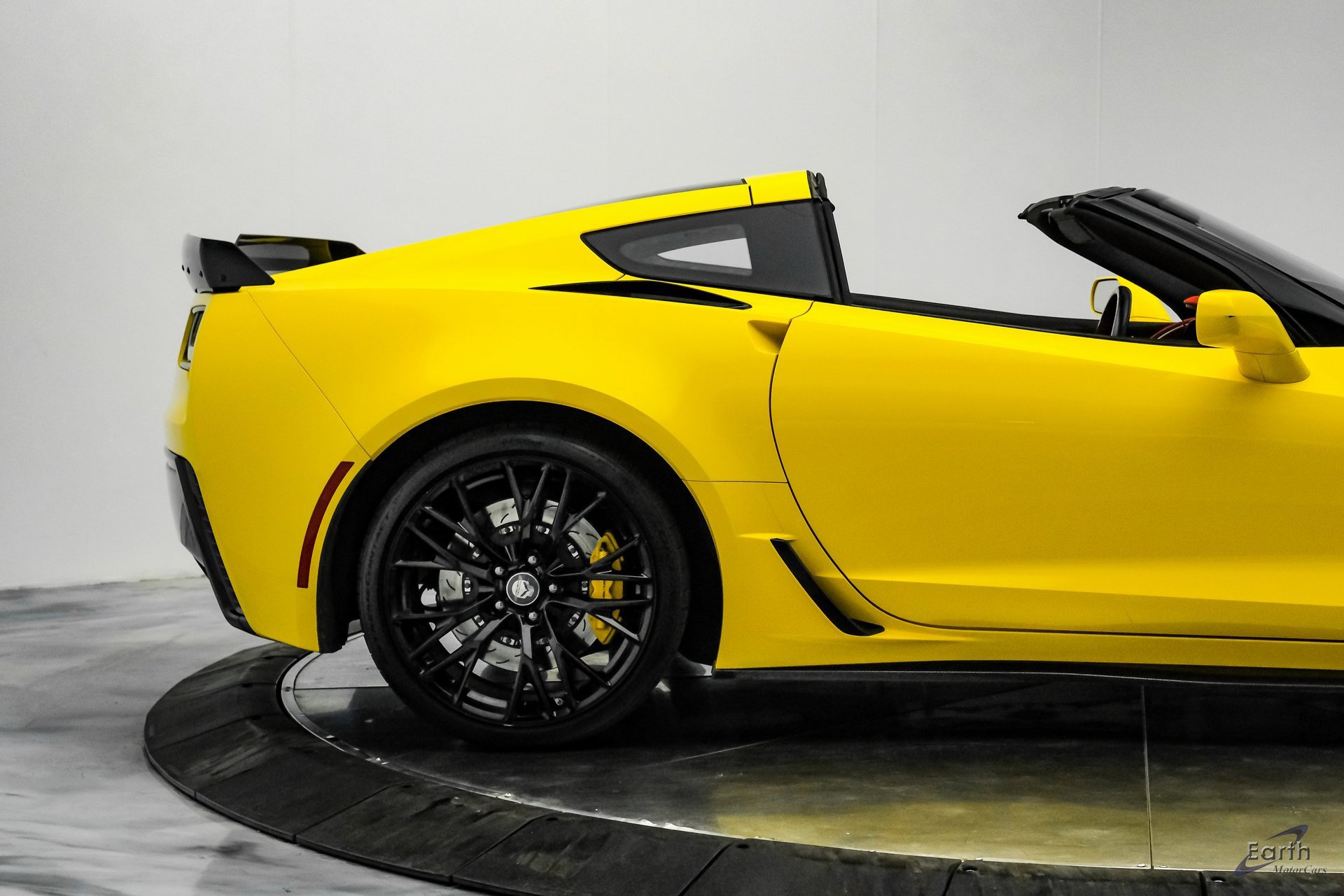Used 2018 Chevrolet Corvette Z06 image 33