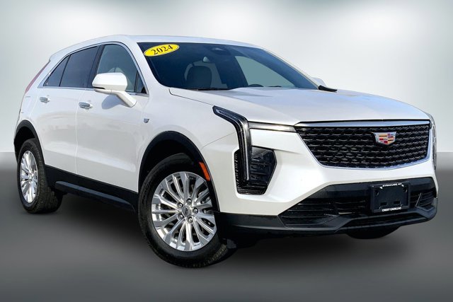 Used 2024 Cadillac XT4 Luxury w/ Trailering Package