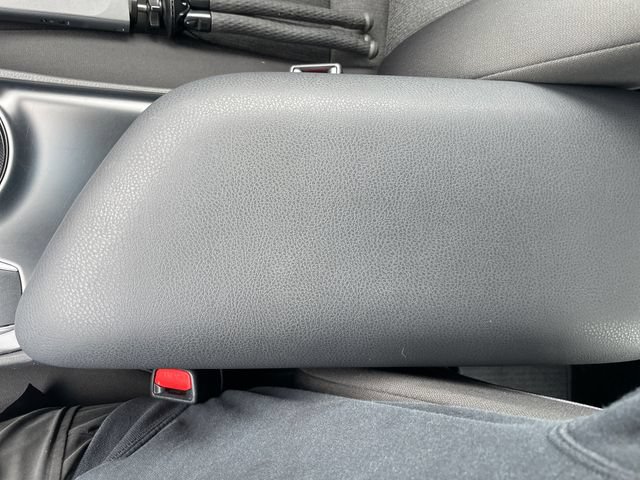 Used 2018 Toyota Camry LE FWD image 20