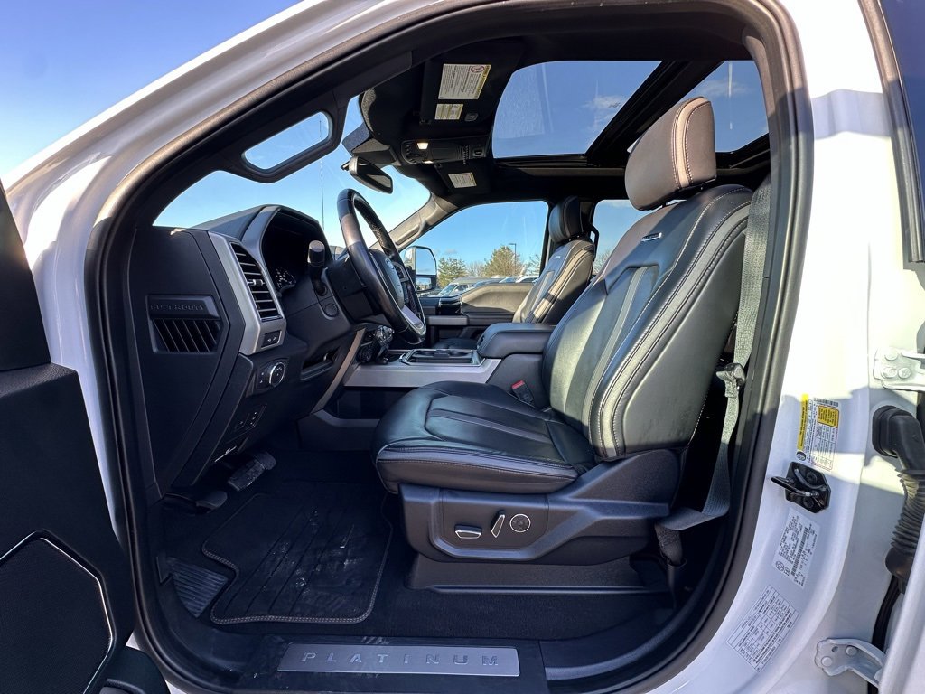 Used 2021 Ford F250 Platinum image 2