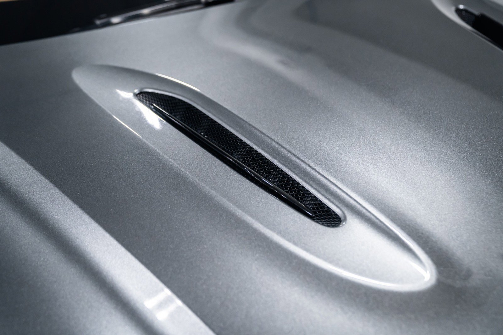 Used 2023 Aston Martin DBX 707 image 36