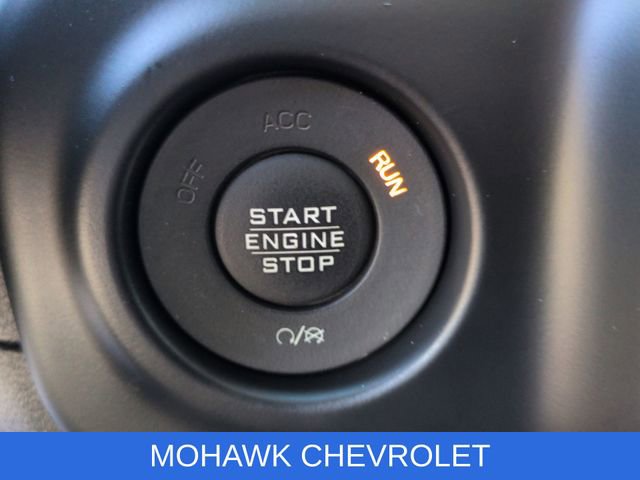 Used 2018 Jeep Wrangler Unlimited Sahara AWD/4WD image 18