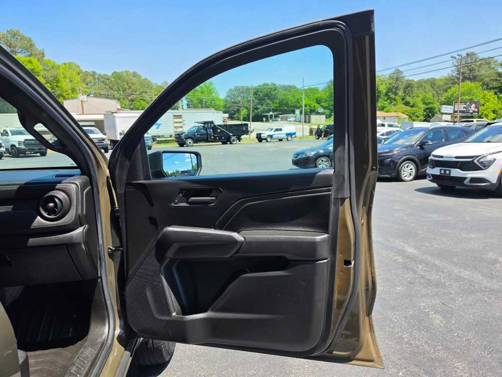 Used 2023 Chevrolet Colorado W/T RWD image 23