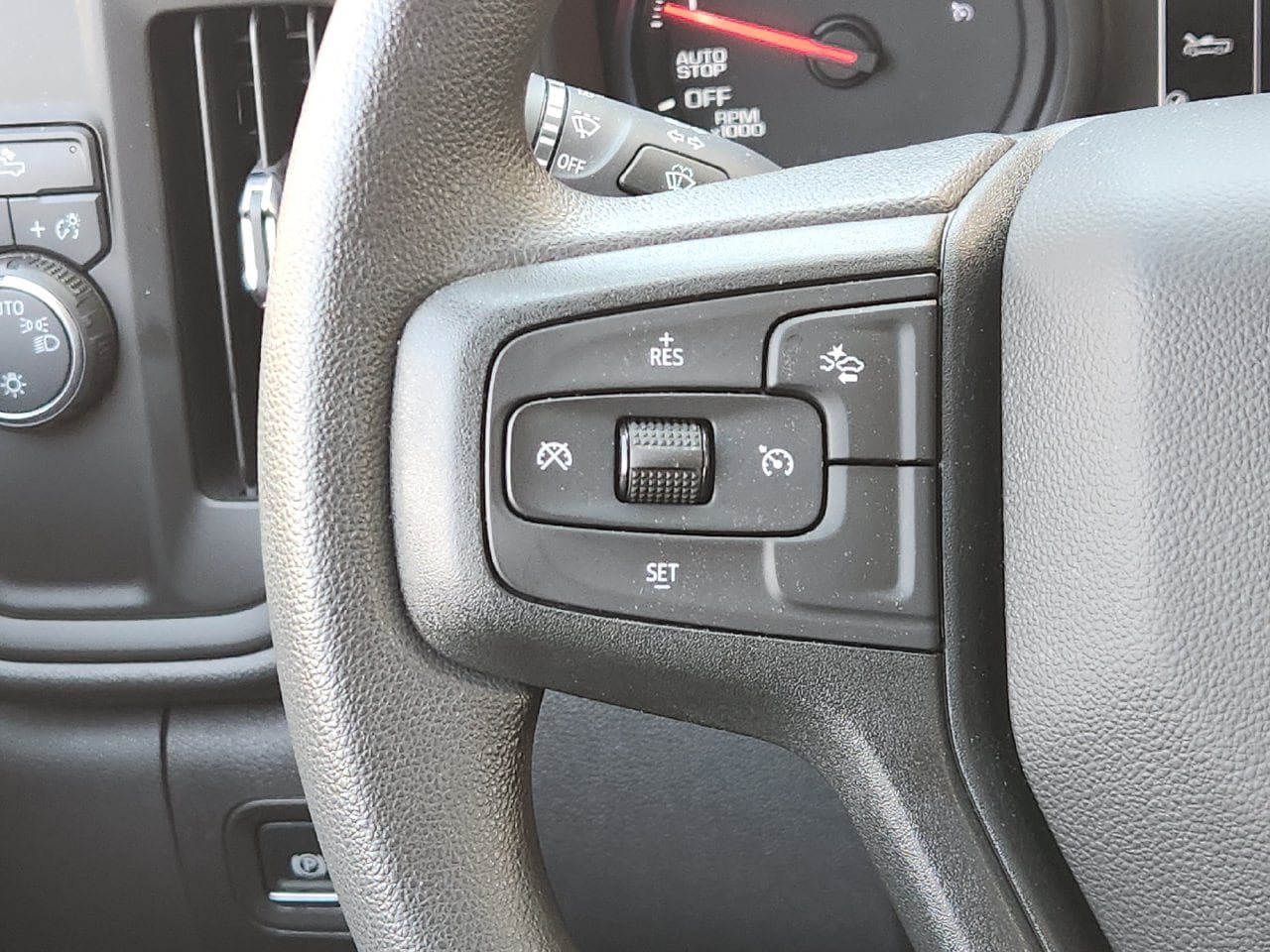 Used 2025 Chevrolet Silverado 1500 Custom w/ Turbomax Blackout Package RWD image 26