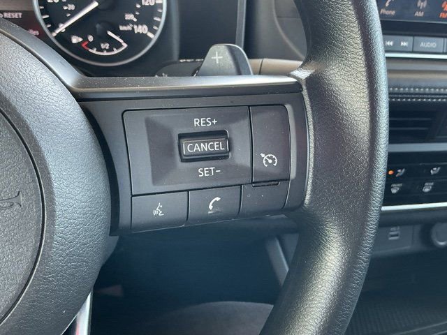 Used 2023 Nissan Rogue S AWD/4WD image 26
