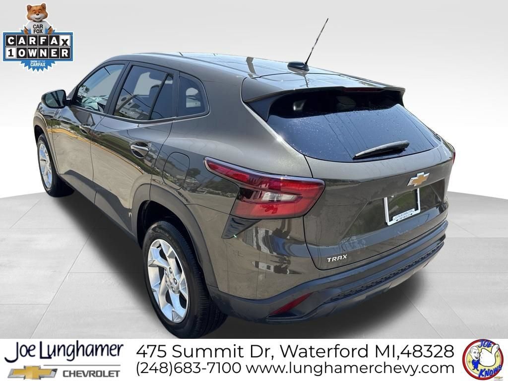 Certified 2024 Chevrolet Trax LS w/ LS Convenience Package FWD image 6