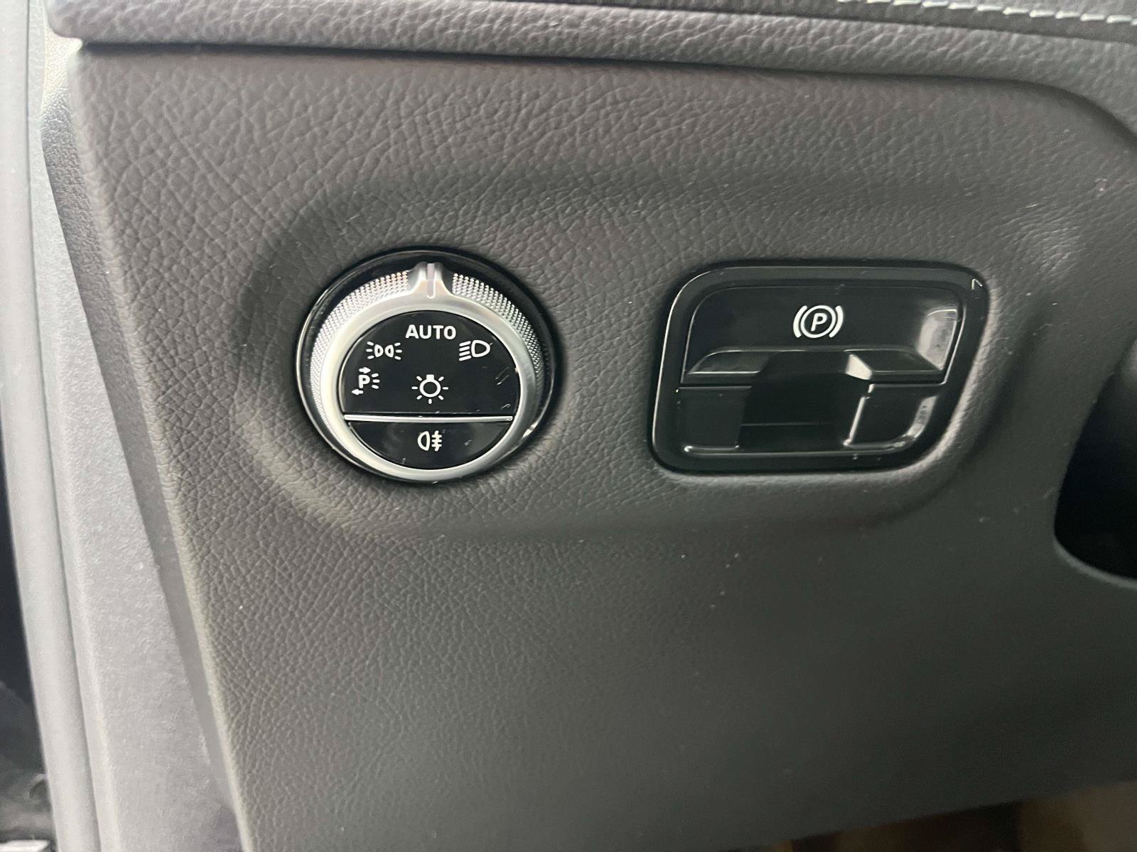 Certified 2023 Mercedes-Benz EQE 350+ 4MATIC SUV image 21