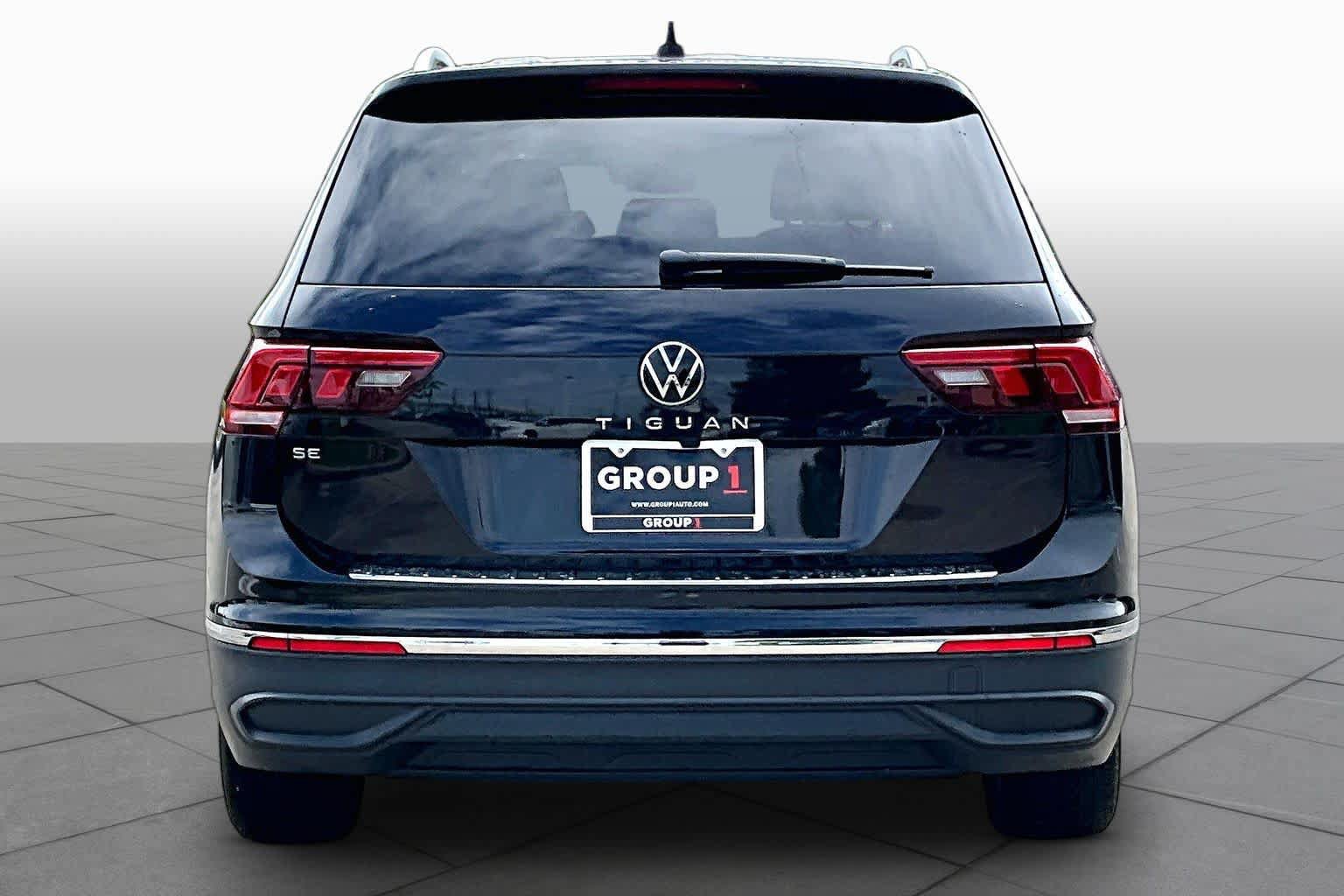 Used 2023 Volkswagen Tiguan SE FWD image 5